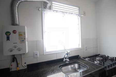 Cozinha e Área de Serviço de apartamento para alugar com 1 quarto, 40m² em Vila Lage, São Gonçalo