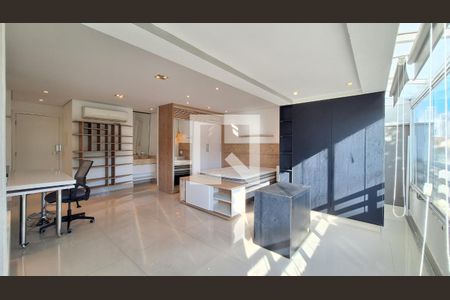 Sala/Quarto de apartamento à venda com 1 quarto, 51m² em Vila Anglo Brasileira, São Paulo