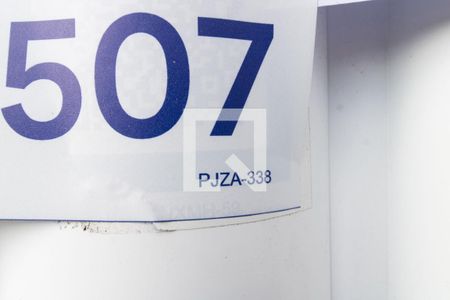 Plaquinha de casa para alugar com 4 quartos, 125m² em Campo Grande, Rio de Janeiro