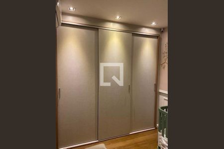 Apartamento à venda com 2 quartos, 167m² em Vila Ipojuca, São Paulo