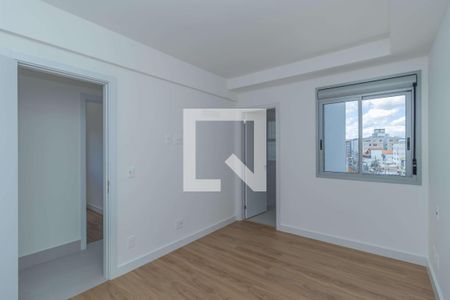 Apartamento à venda com 3 quartos, 80m² em Sagrada Família, Belo Horizonte