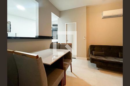 Apartamento à venda com 1 quarto, 43m² em Copacabana, Rio de Janeiro