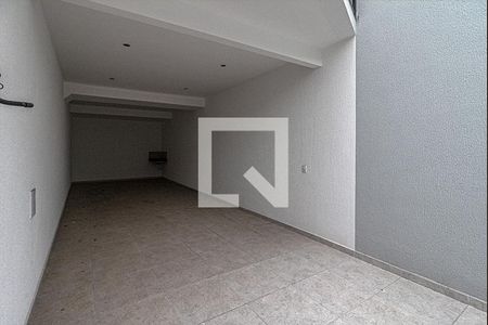 Garagem de casa à venda com 2 quartos, 124m² em Sacomã, São Paulo