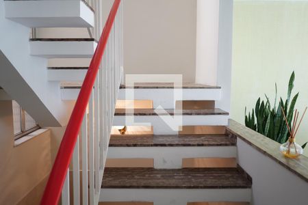 Escada de casa para alugar com 3 quartos, 180m² em Parque da Mooca, São Paulo