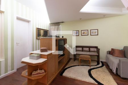 Suíte de casa à venda com 4 quartos, 287m² em Chapéu do Sol, Porto Alegre