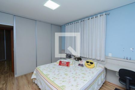 Quarto 1 de casa à venda com 4 quartos, 256m² em Diamante, Belo Horizonte