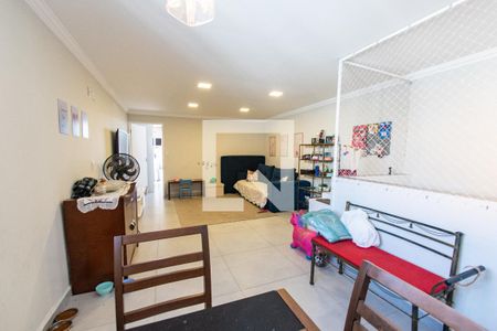 Sala 1 de casa para alugar com 6 quartos, 300m² em Ipiranga, São Paulo