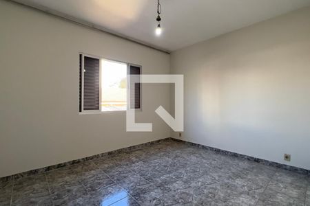 Quarto 1 de casa para alugar com 2 quartos, 125m² em Vila Camargos, Guarulhos