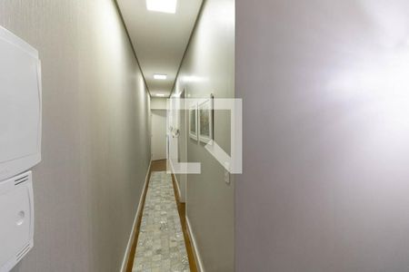Corredor de casa à venda com 3 quartos, 200m² em Aclimação, São Paulo