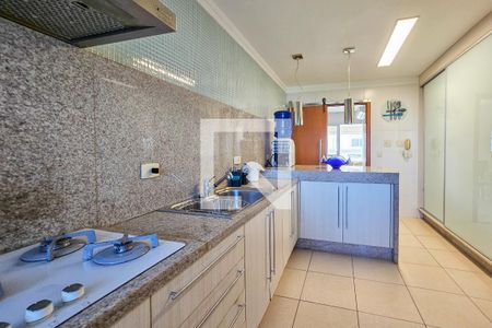Cozinha de apartamento para alugar com 4 quartos, 150m² em Jardim Asturias, Guarujá