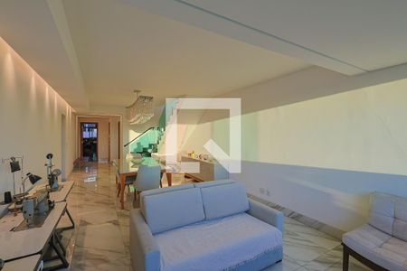 Sala 1 de apartamento à venda com 4 quartos, 300m² em Fernão Dias, Belo Horizonte