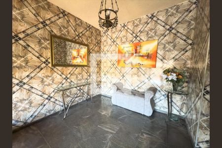 Hall de entrada de apartamento à venda com 2 quartos, 90m² em Irajá, Rio de Janeiro