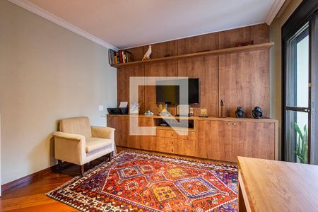 Sala de TV de apartamento à venda com 4 quartos, 240m² em Paraíso, São Paulo