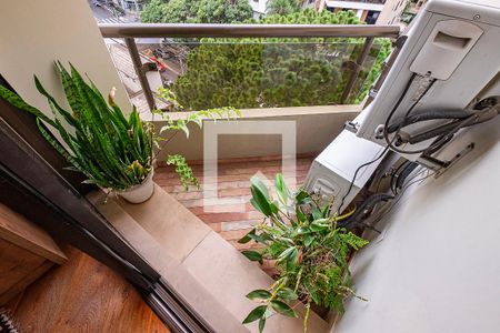 Sala de TV de apartamento à venda com 4 quartos, 240m² em Paraíso, São Paulo