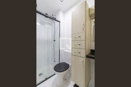 Banheiro de apartamento à venda com 1 quarto, 28m² em Vila Santana, São Paulo