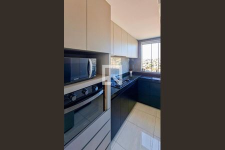 Cozinha de apartamento à venda com 3 quartos, 130m² em Pompéia, Belo Horizonte