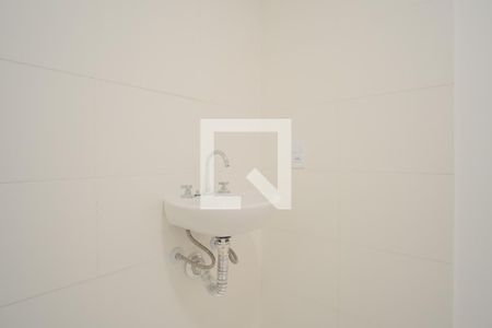 Banheiro de kitnet/studio à venda com 1 quarto, 26m² em Vila Aricanduva, São Paulo