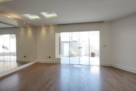 Sala de casa de condomínio à venda com 3 quartos, 180m² em Freguesia (jacarepaguá), Rio de Janeiro