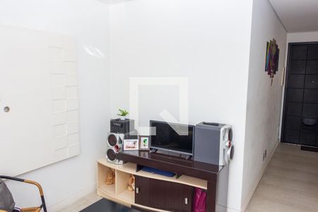 Sala de apartamento à venda com 2 quartos, 70m² em Jardim Sabara, São Paulo