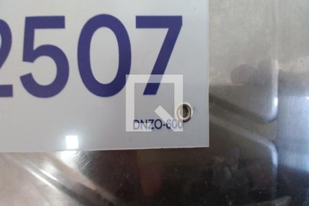 Placa Instalada de apartamento para alugar com 2 quartos, 44m² em Jardim Yeda, Campinas