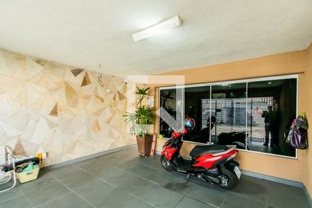 Garagem de casa para alugar com 2 quartos, 125m² em Aricanduva, São Paulo