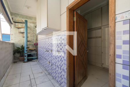 Área de Serviço/Quintal de casa para alugar com 3 quartos, 93m² em Parque dos Bancarios, São Paulo