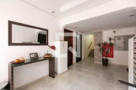 Hall Social Hall Social de apartamento à venda com 3 quartos, 67m² em Conjunto Habitacional A. E. Carvalho, São Paulo
