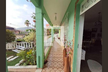 Casa de Condomínio à venda com 4 quartos, 450m² em Taquara, Rio de Janeiro