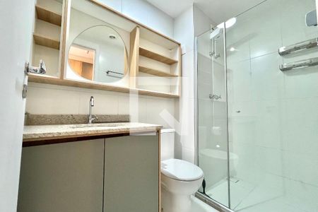 Banheiro de kitnet/studio para alugar com 1 quarto, 25m² em Vila Clementino, São Paulo