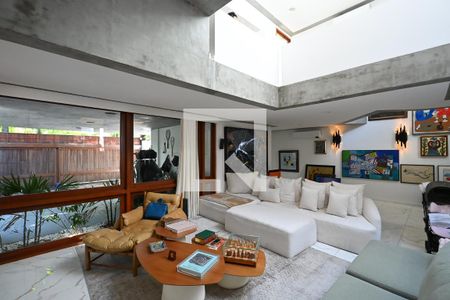 Sala de casa à venda com 3 quartos, 443m² em Cidade Jardim, São Paulo