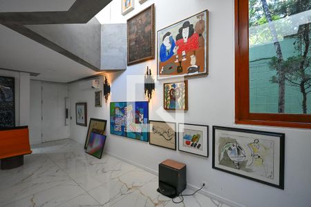 Sala de casa à venda com 3 quartos, 443m² em Cidade Jardim, São Paulo