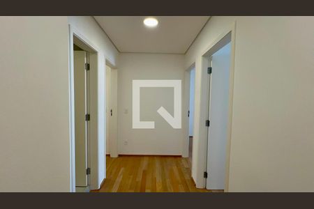 Corredor de apartamento à venda com 3 quartos, 134m² em Cerqueira César, São Paulo