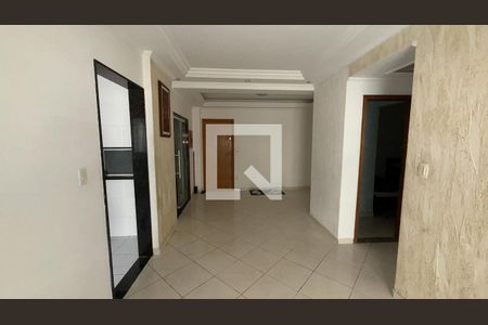 Sala de apartamento para alugar com 3 quartos, 70m² em Vila Tupi, Praia Grande