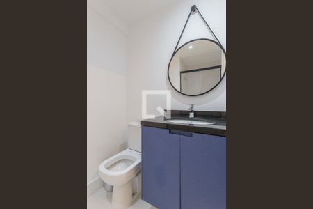 Banheiro de kitnet/studio para alugar com 1 quarto, 20m² em Indianópolis, São Paulo