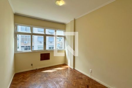 Quarto 1 de apartamento à venda com 4 quartos, 100m² em Copacabana, Rio de Janeiro