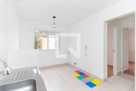 Sala/Cozinha de apartamento para alugar com 2 quartos, 32m² em Colônia (zona Leste), São Paulo