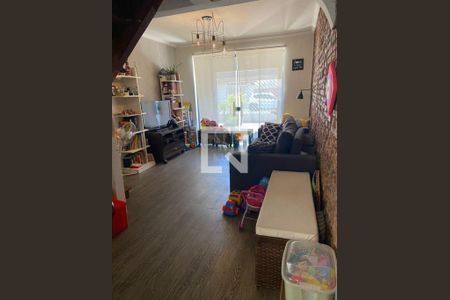 Casa à venda com 3 quartos, 140m² em Vila Cordeiro, São Paulo