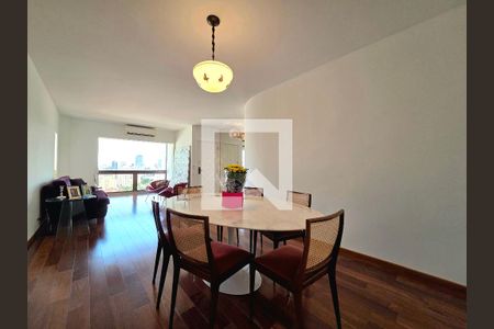 Sala de apartamento à venda com 2 quartos, 156m² em Vila Nova Conceição, São Paulo