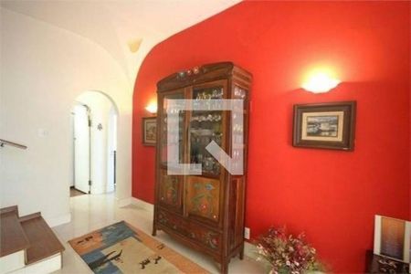 Casa à venda com 3 quartos, 280m² em Vila Madalena, São Paulo