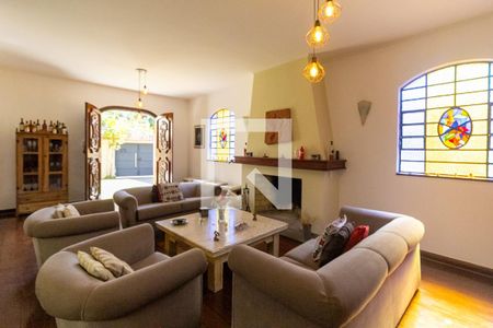 Sala de casa à venda com 5 quartos, 450m² em Vila Elvira, São Paulo