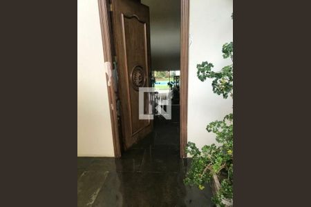 Casa à venda com 4 quartos, 550m² em Jardim Guedala, São Paulo