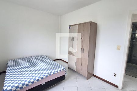 Quarto de apartamento para alugar com 2 quartos, 65m² em Vila Sheila, Duque de Caxias