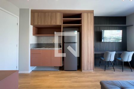 Sala e cozinha de apartamento à venda com 1 quarto, 33m² em Vila Mariana, São Paulo