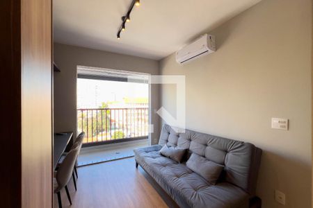 Sala e cozinha de apartamento à venda com 1 quarto, 33m² em Vila Mariana, São Paulo