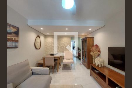Sala de casa de condomínio para alugar com 3 quartos, 163m² em Vila do Castelo, São Paulo
