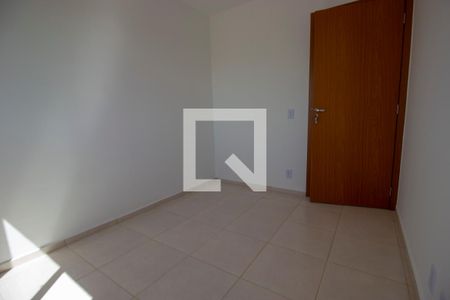 Quarto 1 de apartamento para alugar com 2 quartos, 48m² em Samambaia , Brasília
