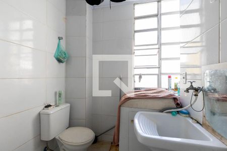 Banheiro de kitnet/studio à venda com 1 quarto, 30m² em Santa Ifigênia, São Paulo