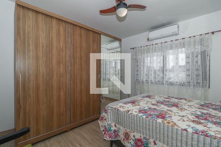 Quarto de casa à venda com 4 quartos, 390m² em Morro Santana, Porto Alegre