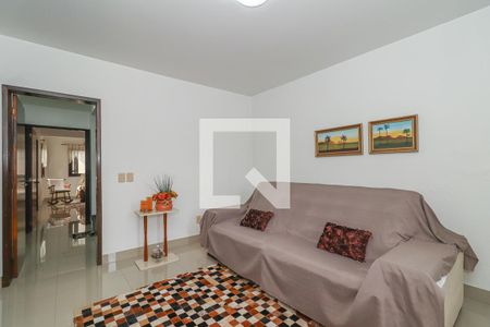 Sala de casa à venda com 4 quartos, 390m² em Morro Santana, Porto Alegre