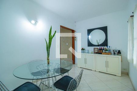 Casa à venda com 4 quartos, 205m² em Vila São José, São Paulo